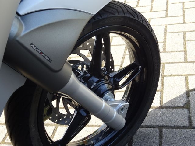 piaggio - beverly-350-sport-abs