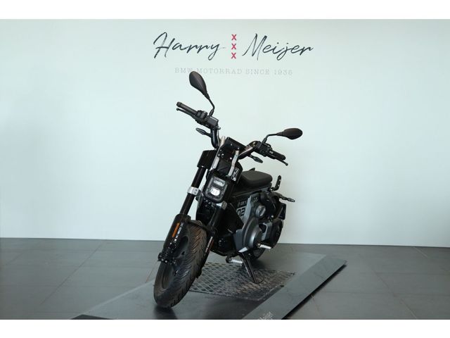 bmw - ce-02