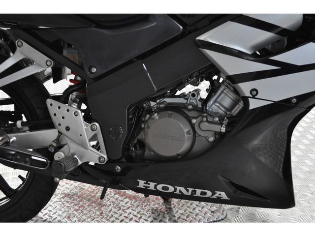honda - cbr-125-r