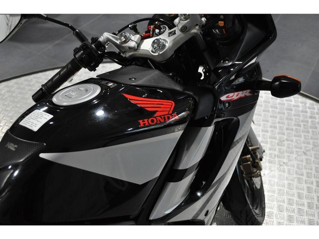 honda - cbr-125-r