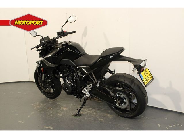 suzuki - gsx-8s