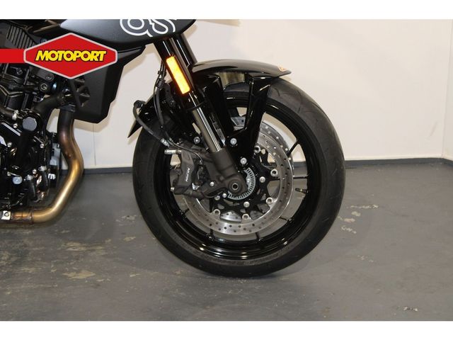 suzuki - gsx-8s