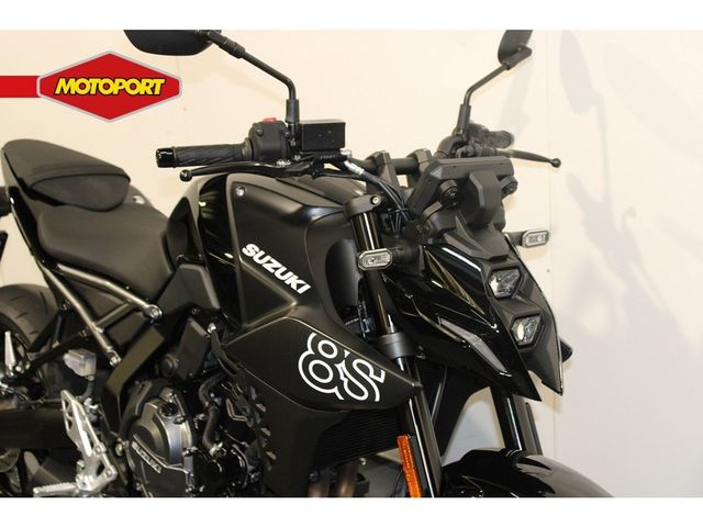 suzuki - gsx-8s