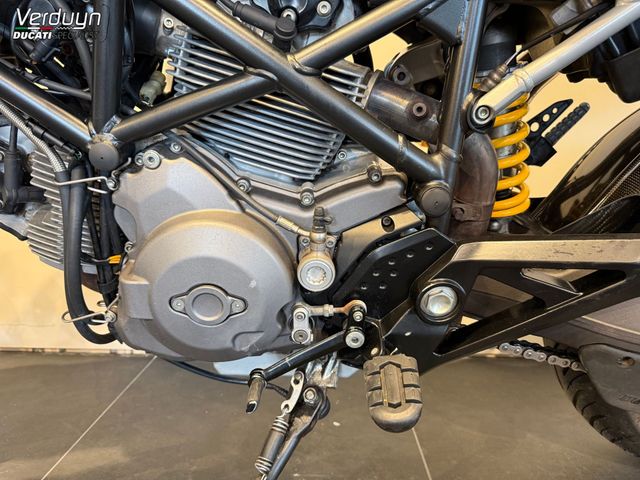 ducati - hypermotard-796
