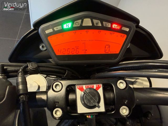 ducati - hypermotard-796