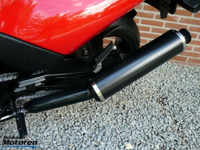 triumph - daytona-900