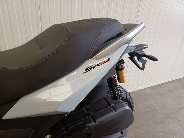 aprilia - sr-gt-400