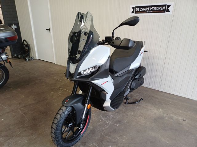 aprilia - sr-gt-400