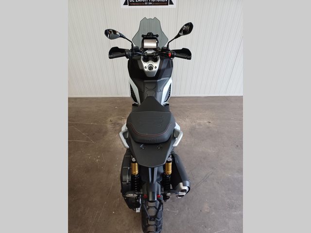 aprilia - sr-gt-400