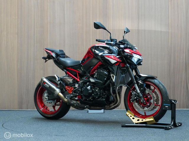 kawasaki - z900