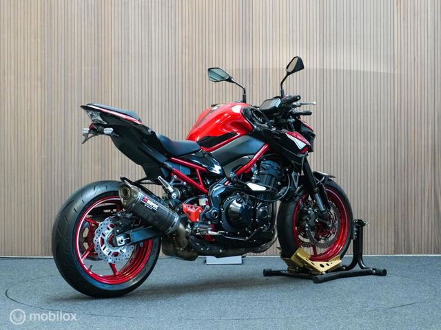 kawasaki - z900