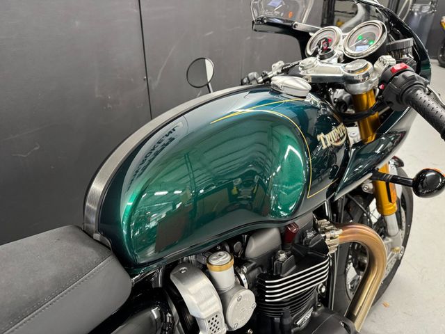 triumph - thruxton-rs-final-edition
