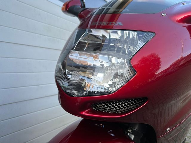 honda - cbr-1100--xx-super-blackbird