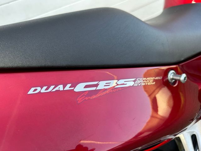 honda - cbr-1100--xx-super-blackbird