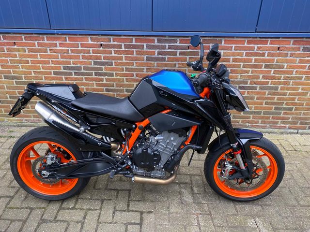 ktm - 890-duke-r