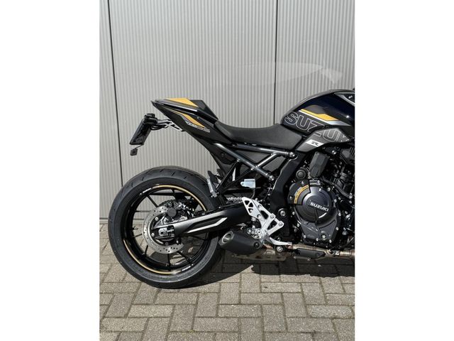 suzuki - gsx-8s