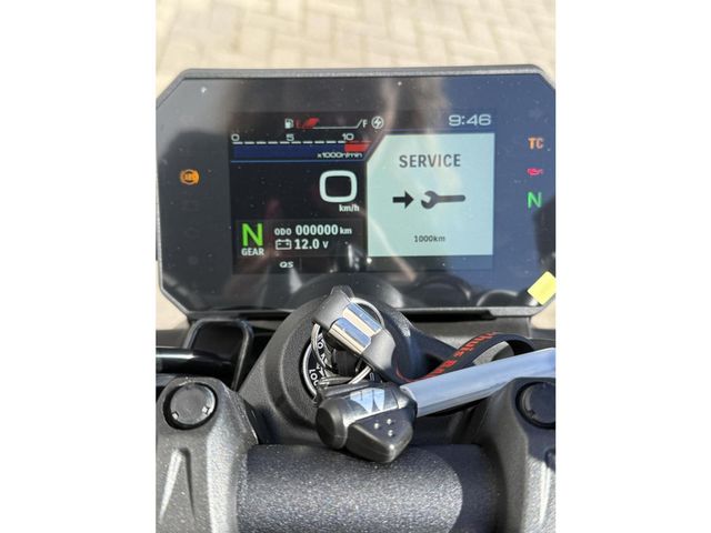 suzuki - gsx-8s