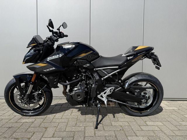 suzuki - gsx-8s