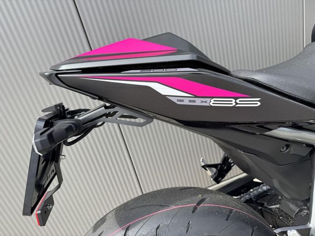 suzuki - gsx-8s