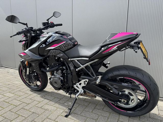 suzuki - gsx-8s
