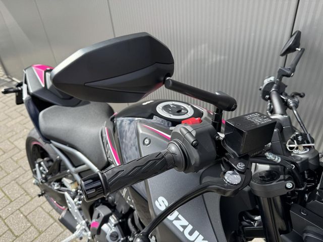 suzuki - gsx-8s