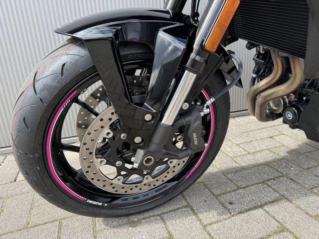 suzuki - gsx-8s