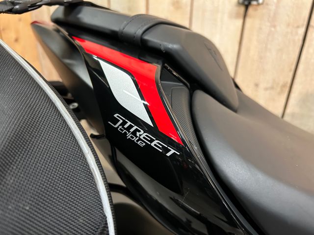triumph - street-triple-r