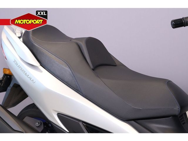 suzuki - burgman-400