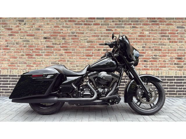 harley-davidson - street-glide-cvo-flhxse