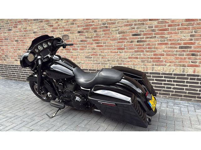 harley-davidson - street-glide-cvo-flhxse