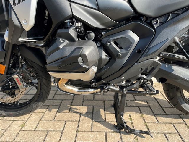 bmw - r-1300-gs