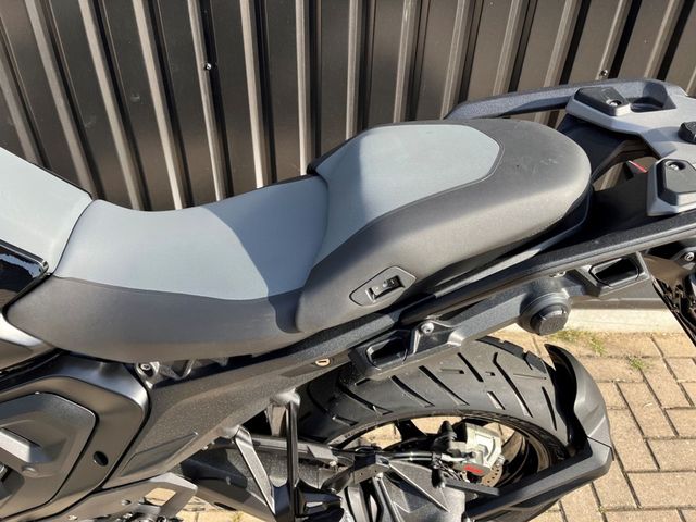 bmw - r-1300-gs