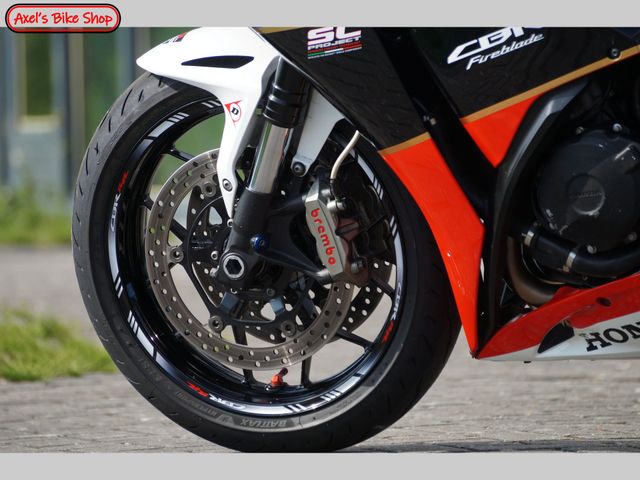 honda - cbr-1000-rr-fireblade
