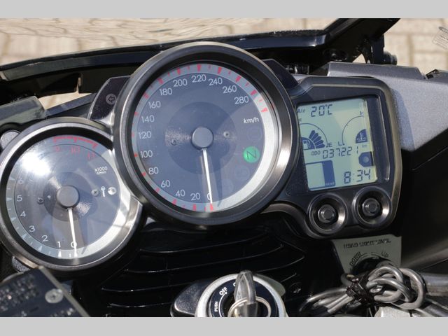 yamaha - fjr-1300