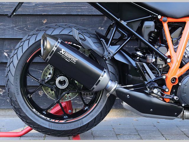 ktm - 1290-super-duke-gt
