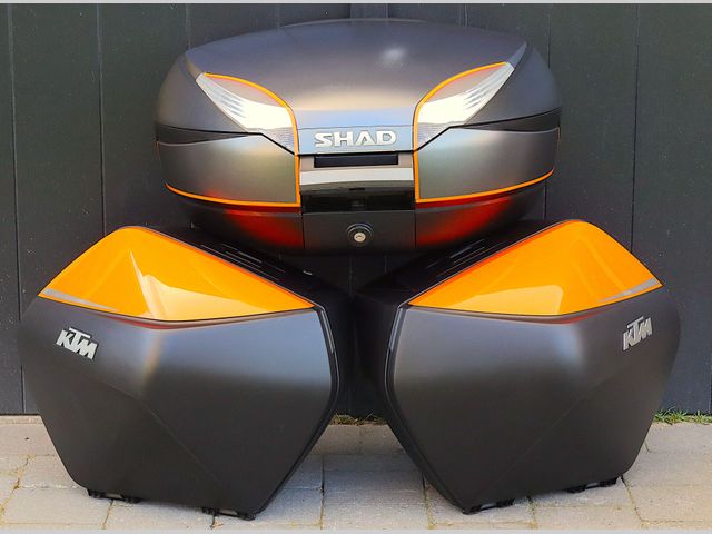 ktm - 1290-super-duke-gt