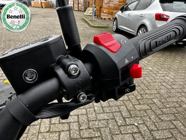 benelli - leoncino-125