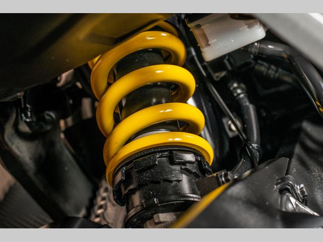 honda - cbr-650-r