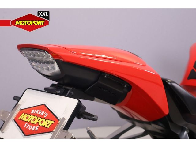 honda - cbr-1000-rr-fireblade