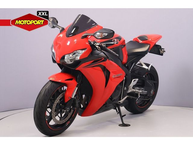 honda - cbr-1000-rr-fireblade