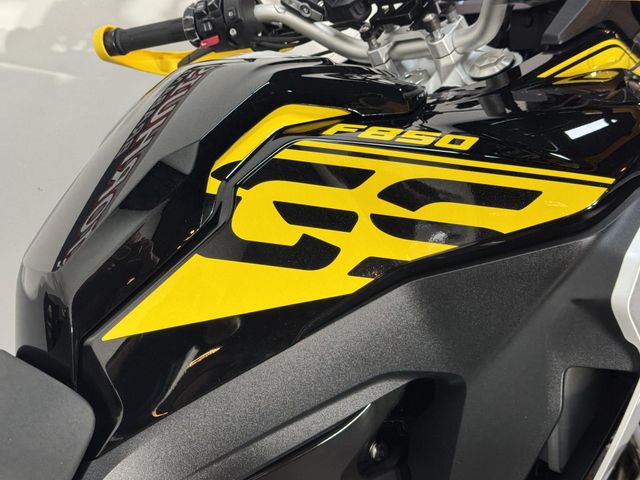 bmw - f-850-gs-adventure-40-years-edition