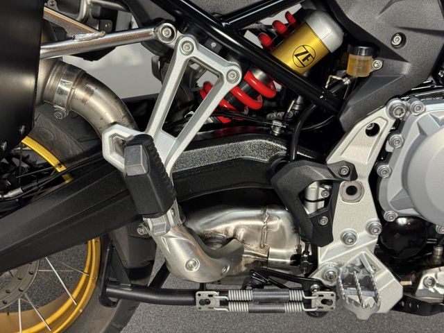 bmw - f-850-gs-adventure-40-years-edition