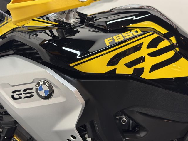 bmw - f-850-gs-adventure-40-years-edition