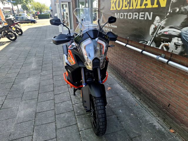ktm - 1290-super-adventure-s