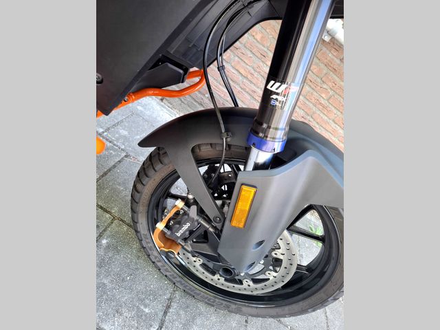 ktm - 1290-super-adventure-s