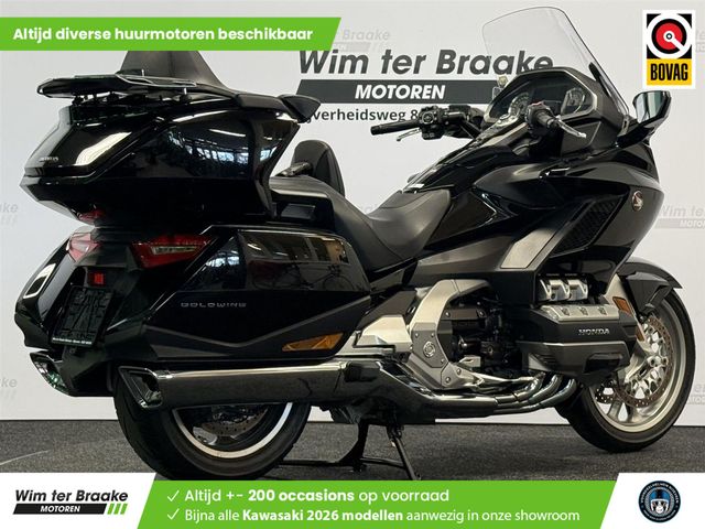 honda - gl-1800-goldwing-touring-deluxe