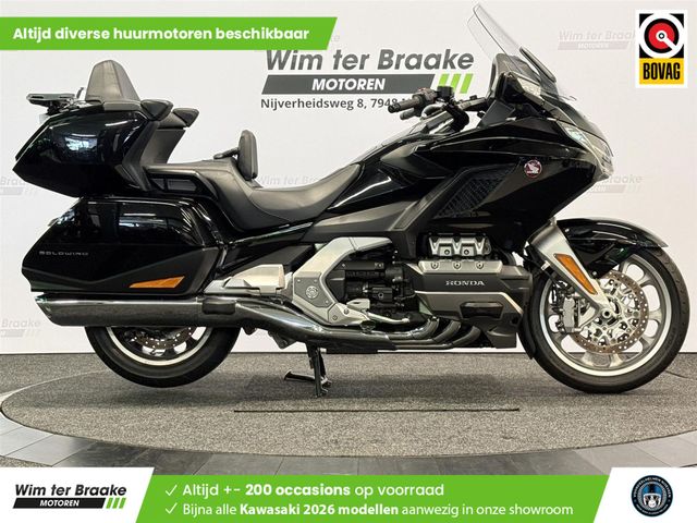 honda - gl-1800-goldwing-touring-deluxe