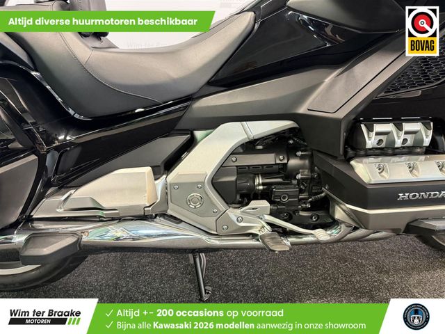honda - gl-1800-goldwing-touring-deluxe