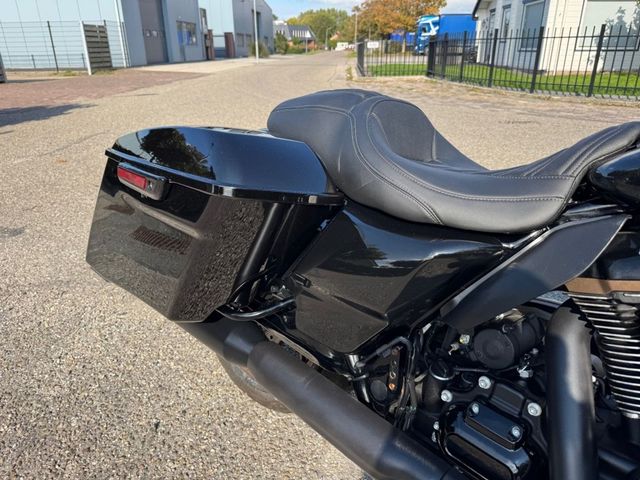 harley-davidson - street-glide-st-flhxst