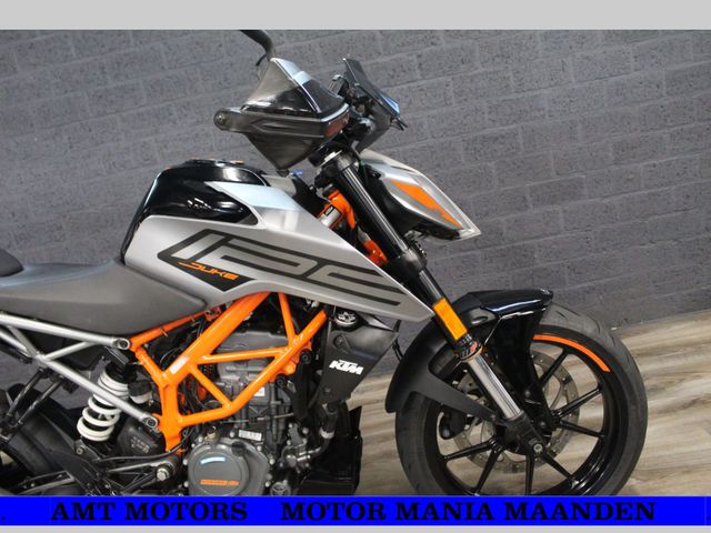 ktm - 125-duke